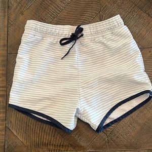 Minnow 5/6T striped Boardies